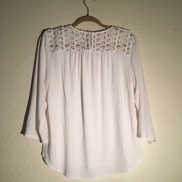 Ann Taylor Off White Blouse Size Large - Picture 3 of 4
